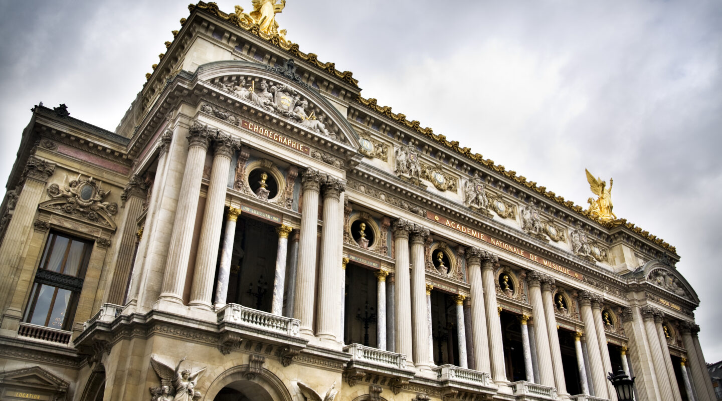 bâtiment parisien type monument historique